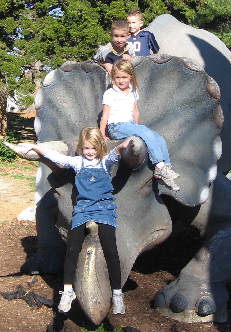 2009_11_28 Sage Cousins Sci Center.jpg